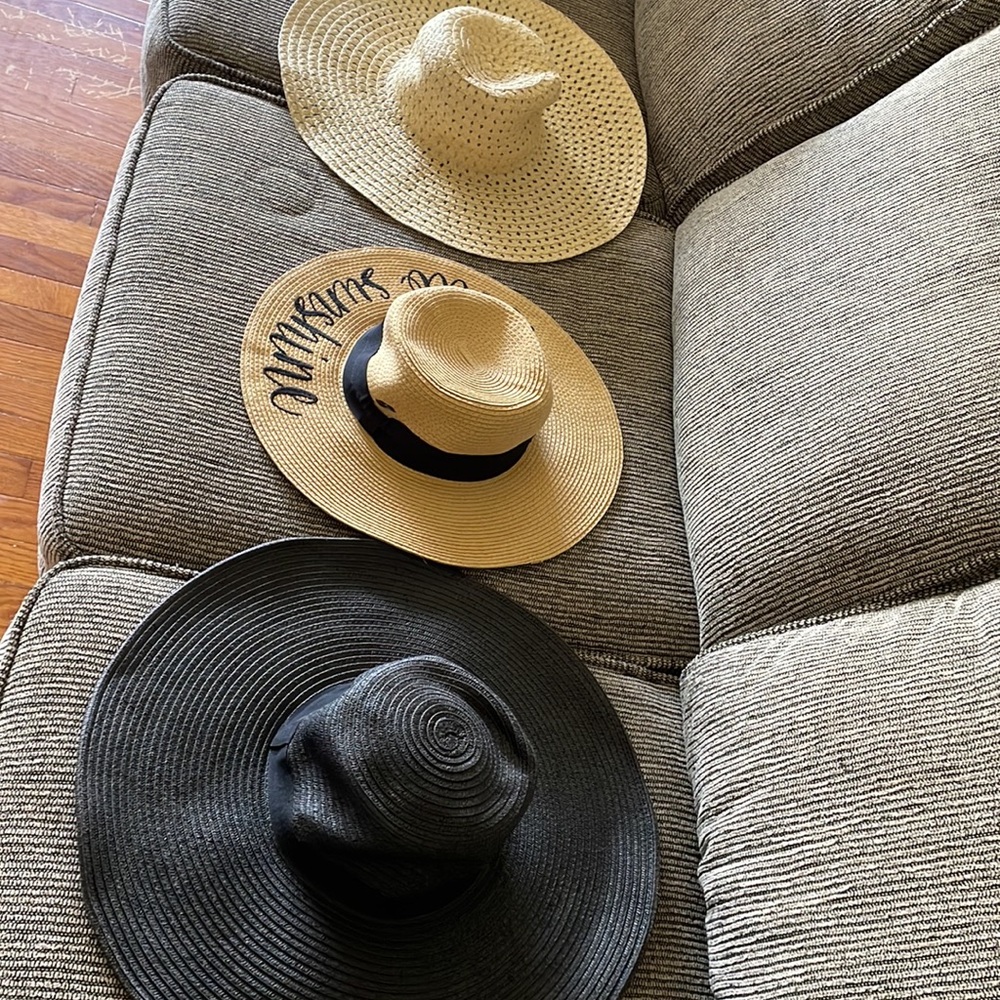 Sun brim hats. Set of 3 - new used once